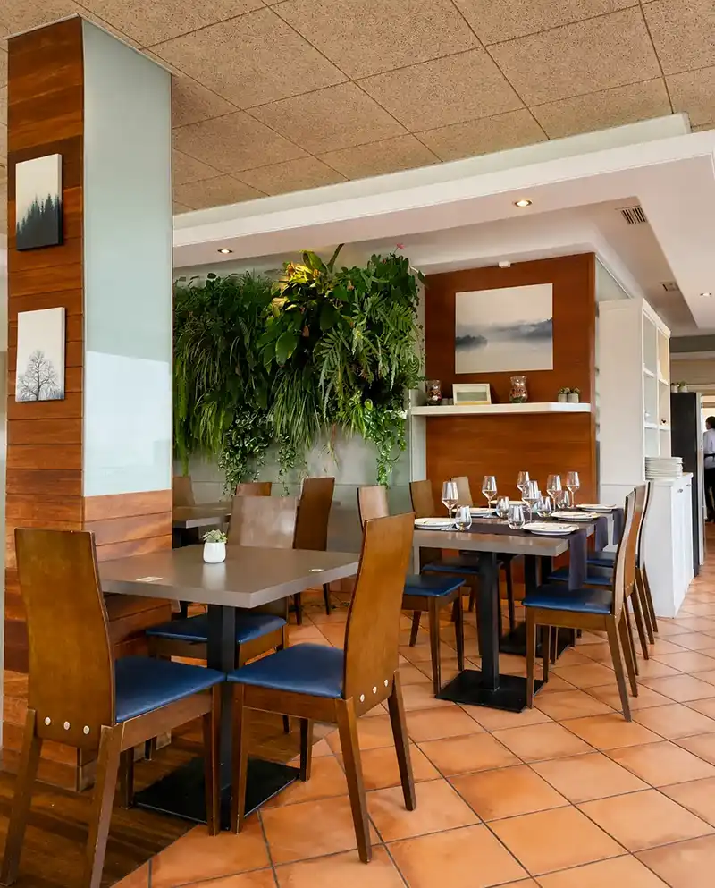 Comedor interior de Asador Alcorte