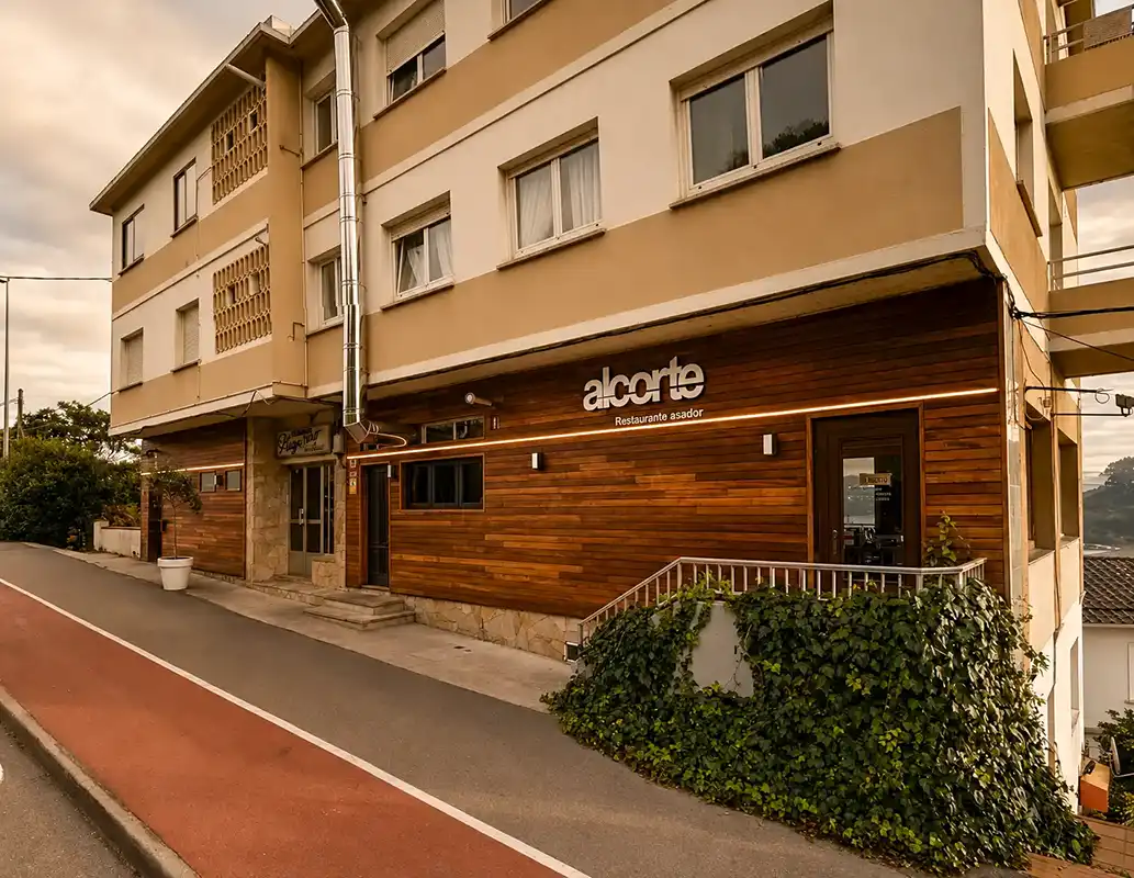 Fachada del Asador Alcorte en Bastiagueiro